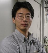大塚朋廣氏